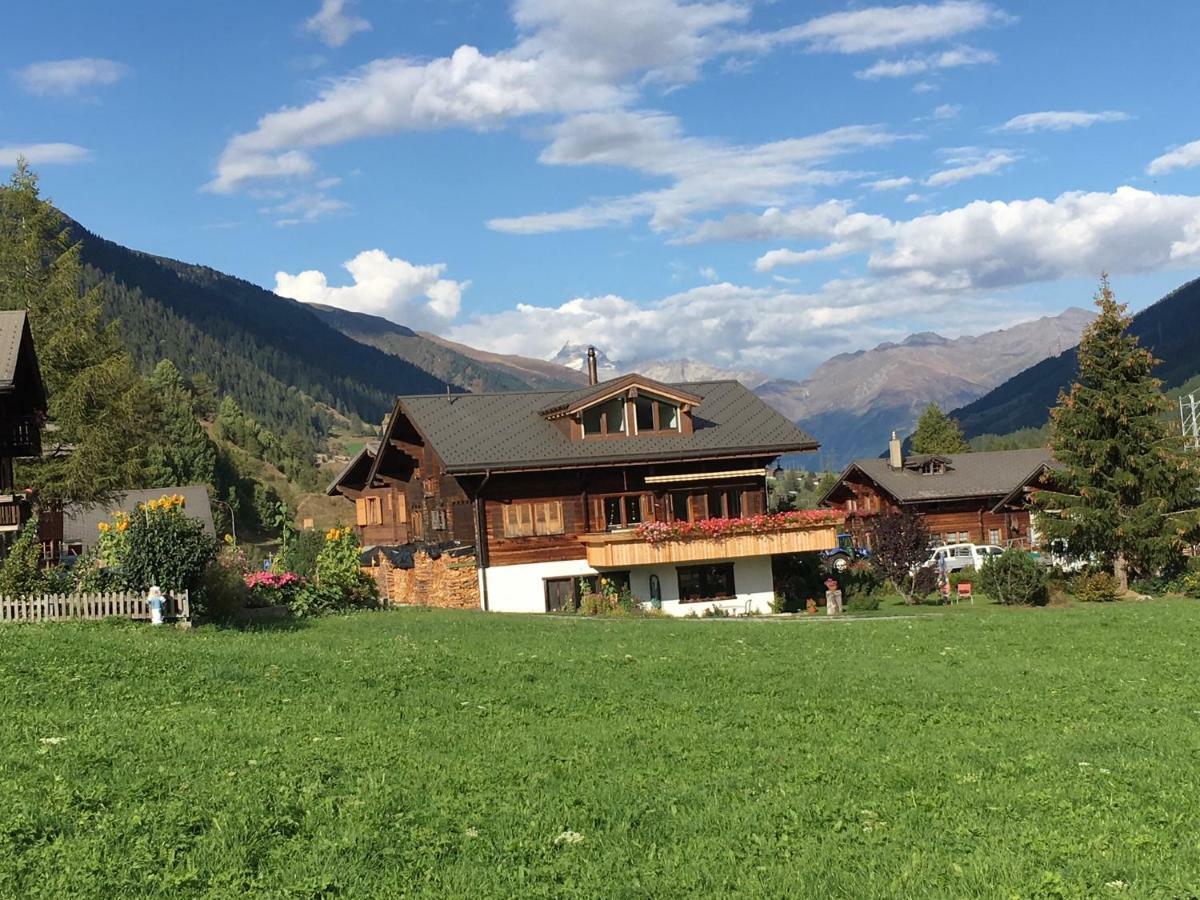 Haus Diezig Goms Bagian luar foto